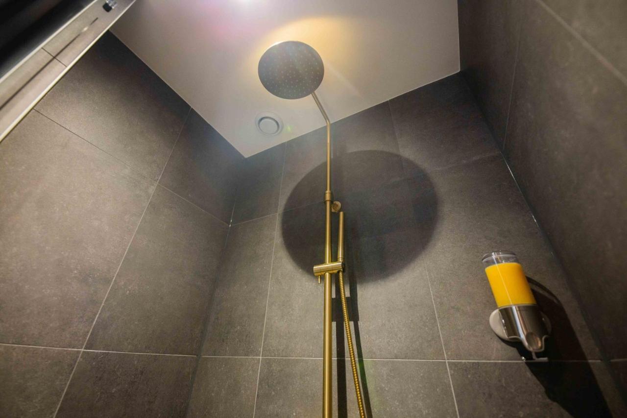 Luxurious 35M2 Designer Studio - R51A Ейндховен Екстериор снимка