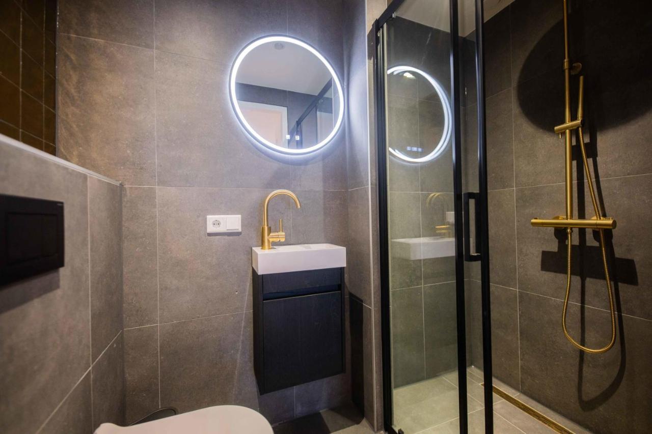 Luxurious 35M2 Designer Studio - R51A Ейндховен Екстериор снимка